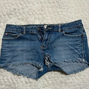 tilt jean shorts size 9 long